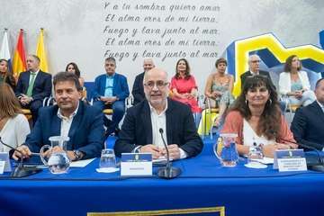 Acuerdo político entre NC, PSOE y Podemos para el Gobierno de Gran Canaria (Foto TA)